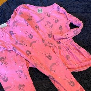 Matching shirt and pants Gap 4t